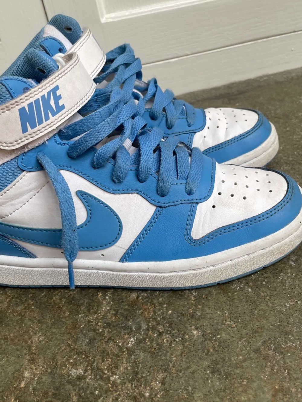 Nike Court Borough Mid 2
